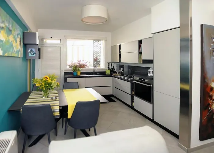 アパート La Petite Terrasse アヴェッツァーノ